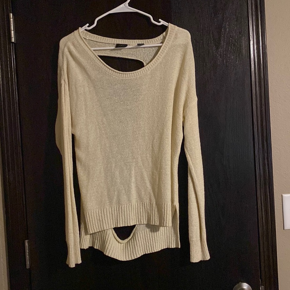 Women’s sweater